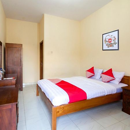 Hotel Super Oyo 1150 Omah Ladrang à Kejayan Extérieur photo