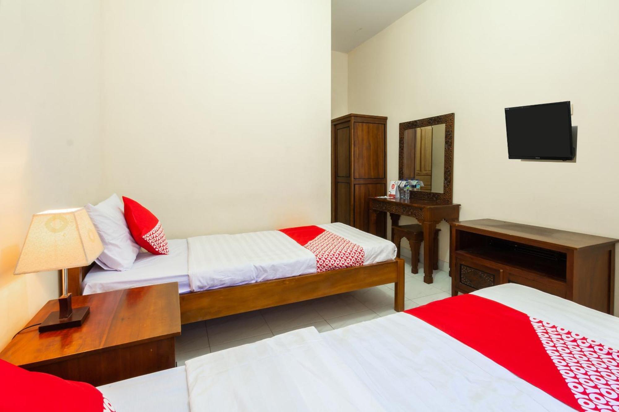 Hotel Super Oyo 1150 Omah Ladrang à Kejayan Extérieur photo